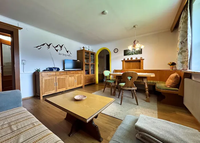 Apartment Panorama-ferienwohnung Isser Seefeld in Tirol